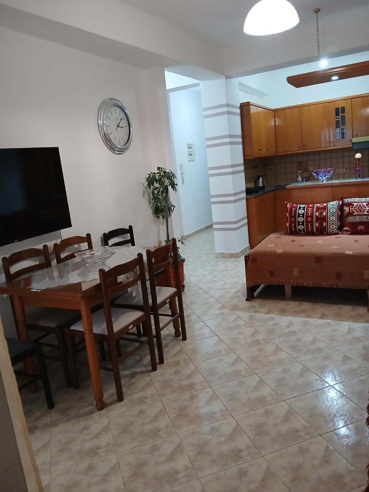 Sea & Relax Apartment Sarande Ngoại thất bức ảnh